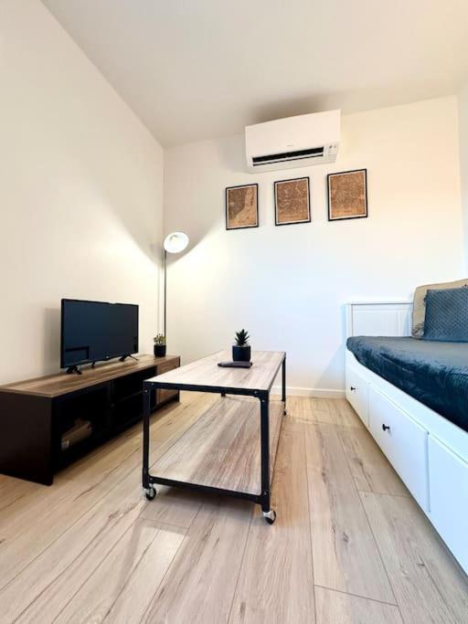 Le Clemenceau - Parking Prive - Fibre & Clim Apartment มง-เดอ-มาร์ซ็อง ภายนอก รูปภาพ