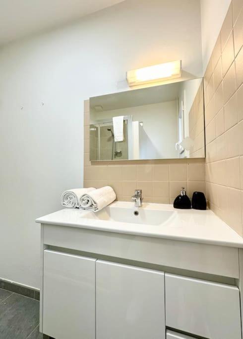 Le Clemenceau - Parking Prive - Fibre & Clim Apartment มง-เดอ-มาร์ซ็อง ภายนอก รูปภาพ